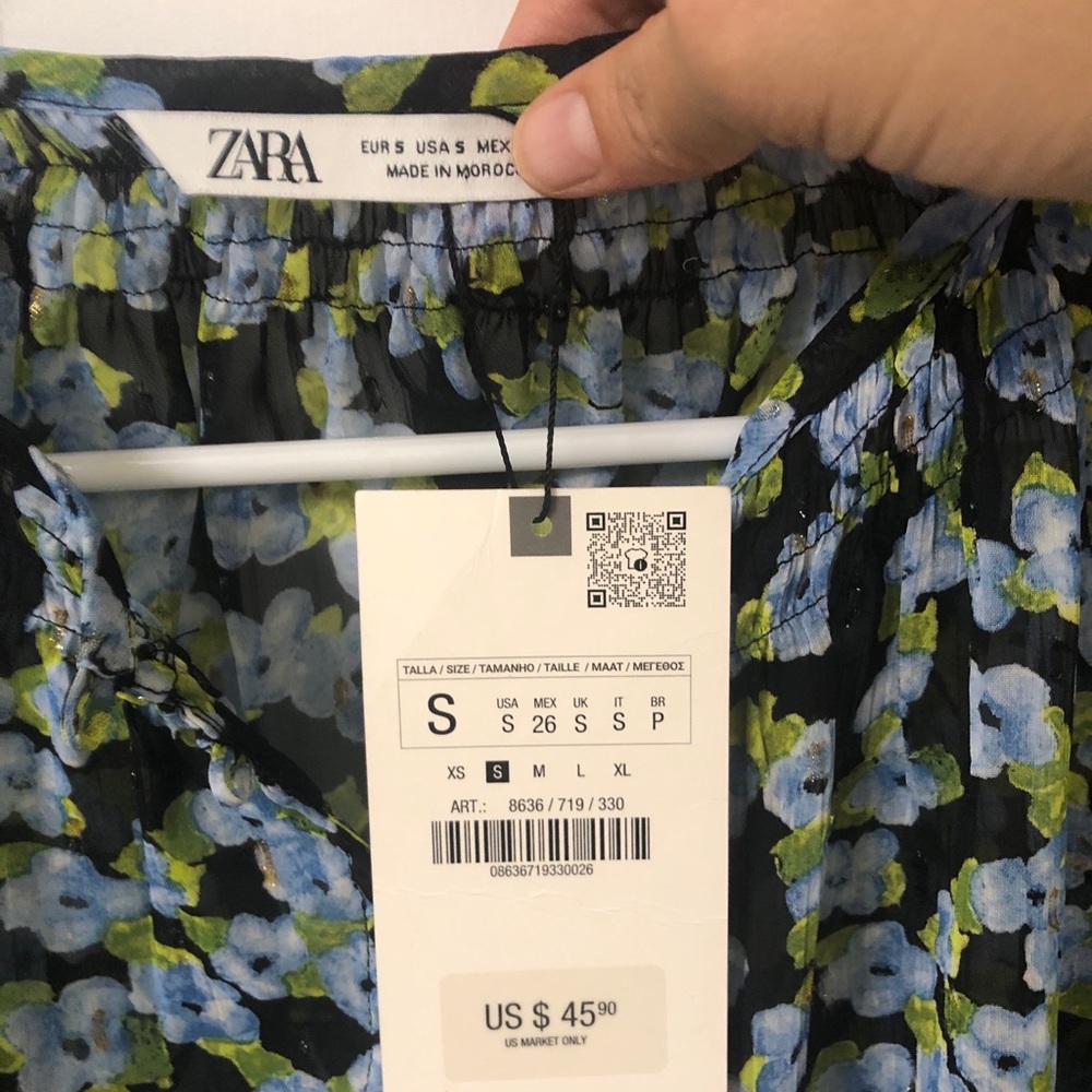 NWT Zara Sheer Black button up top Blue Floral Print Long sleeve boho size S - Picture 5 of 7
